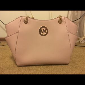 Micheal Kors Purse